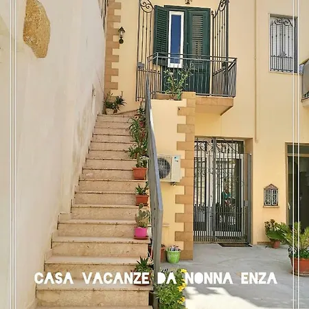 Nyaraló Casa Nonna Enza *